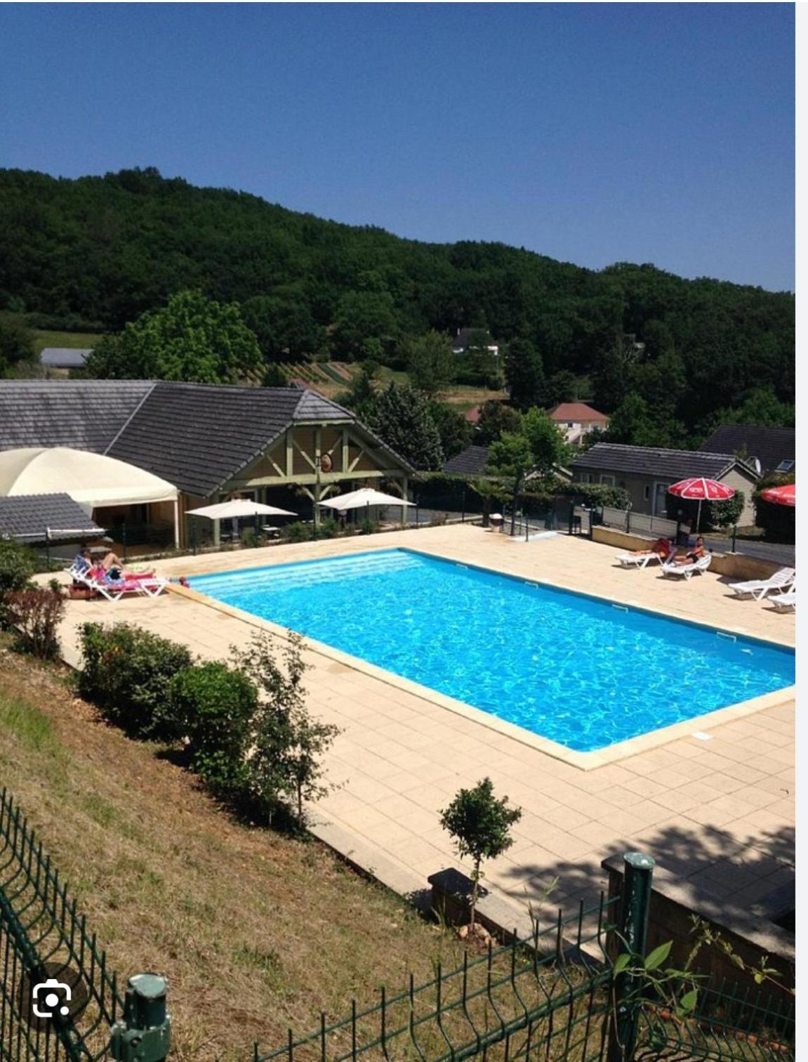 En Toute Quietude Lissac-sur-Couze Luaran gambar
